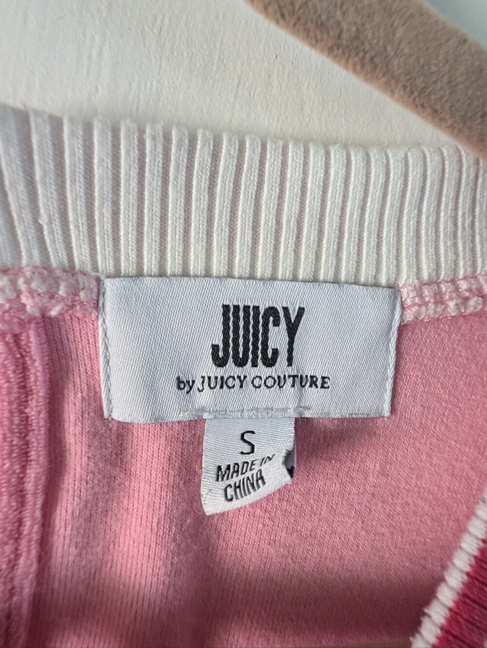 Juicy By Juicy Couture Towel Terry Sleeveless Jumpsuit. Small - Picture 4 of 5